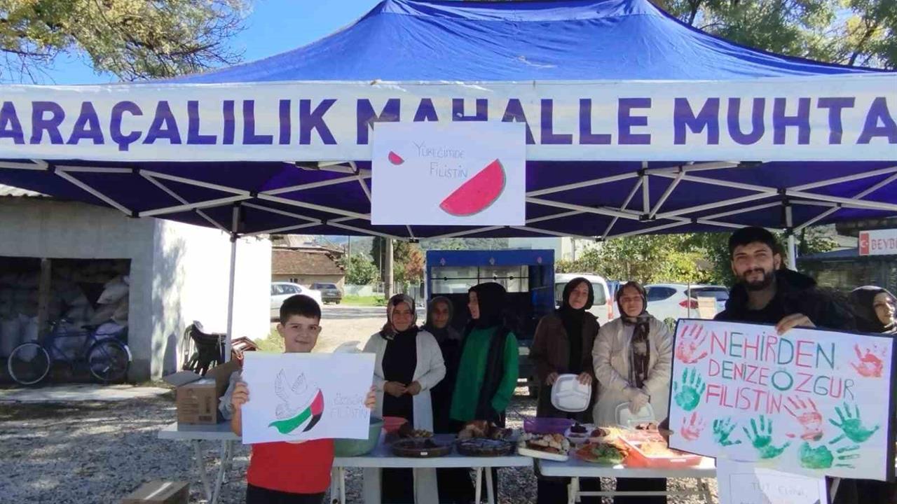 Sakarya Akyazı'da "Gazze’ye Umut Ol" Hayır Panayırı Büyük İlgi Gördü