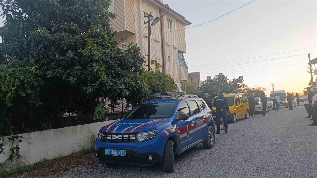 Antalya Manavgat'ta İnsan Kaynakları Müdürü Evinde Hayatını Kaybetti