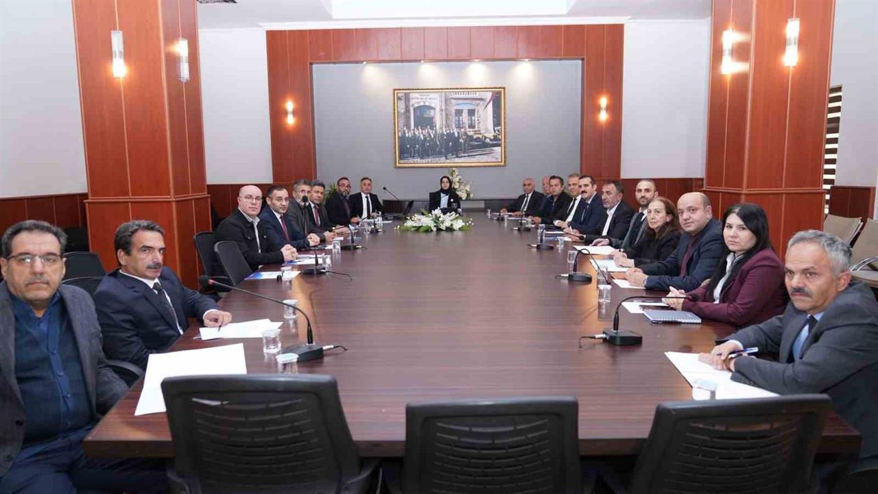 Erzurum'da 2025 Yılı İstihdam ve Mesleki Eğitim Kurulu Toplantısı Gerçekleştirildi