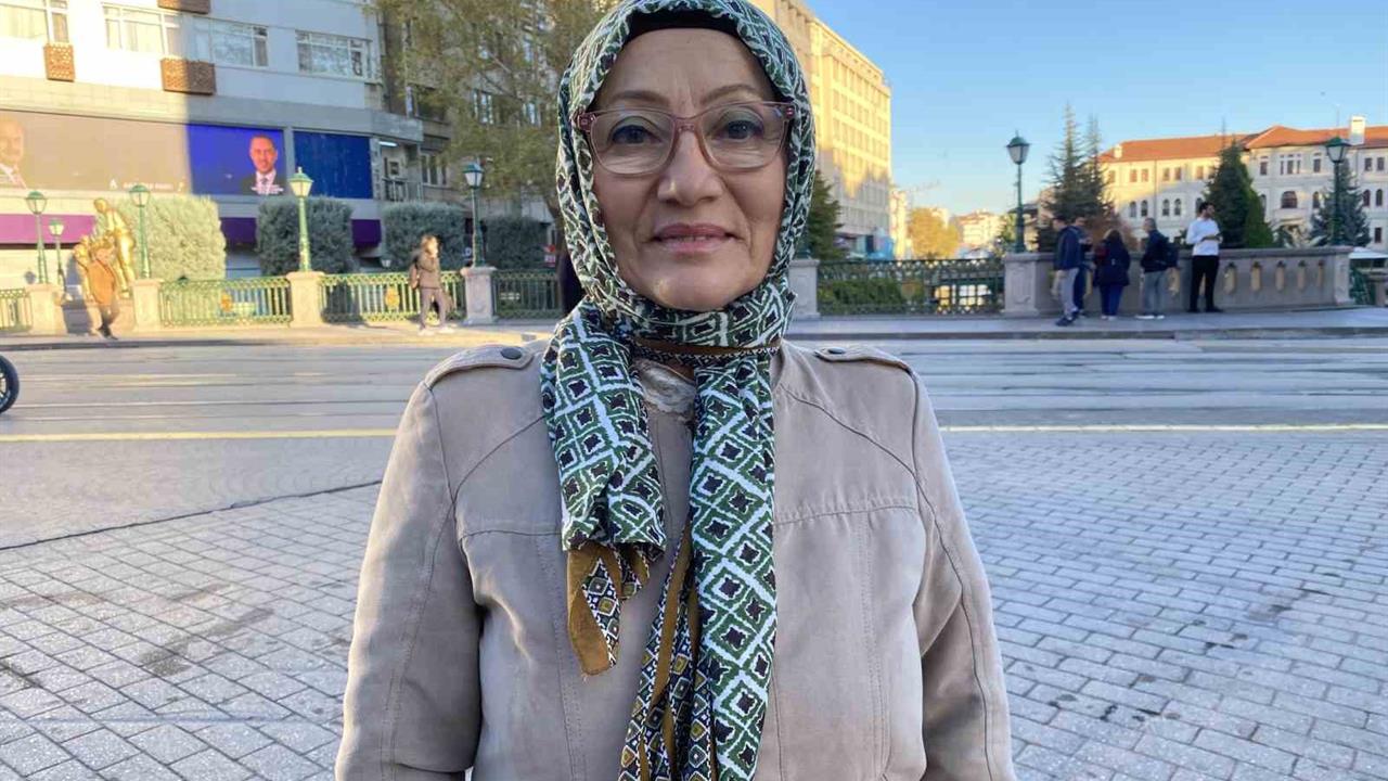 Eskişehir'de Vali Aksoy'a Okul Yaptırdığı İçin Teşekkür Ziyareti Yapıldı