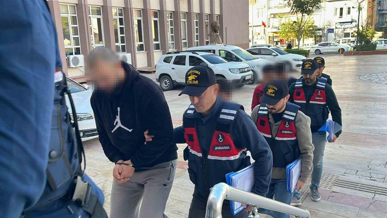 Aydın Nazilli ve Köşk'te DEAŞ Operasyonunda 5 Gözaltı