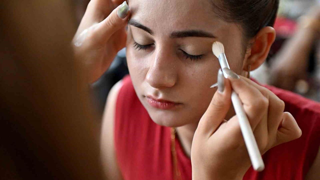 Antalya Muratpaşa'da Kültür ve Sanat Kursları İçin Kayıtlar Alınıyor