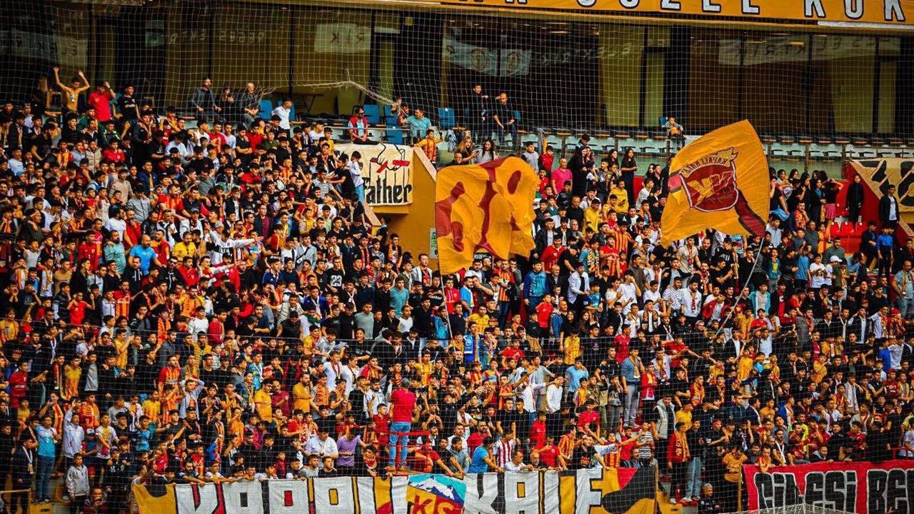 Kayseri'de Kayserispor ve Kasımpaşa Maçı İçin Biletler Satışa Çıktı