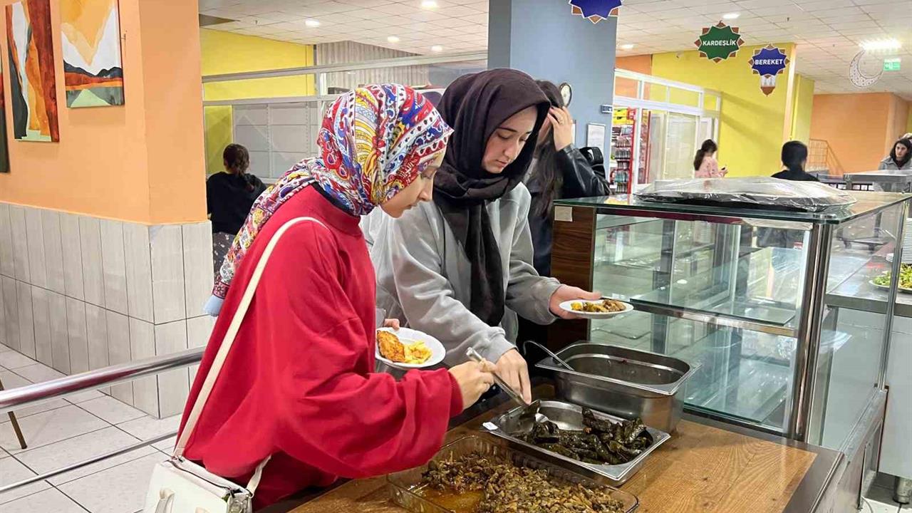 Düzce KYK Yurtlarında Karadeniz Kültürü Tanıtıldı