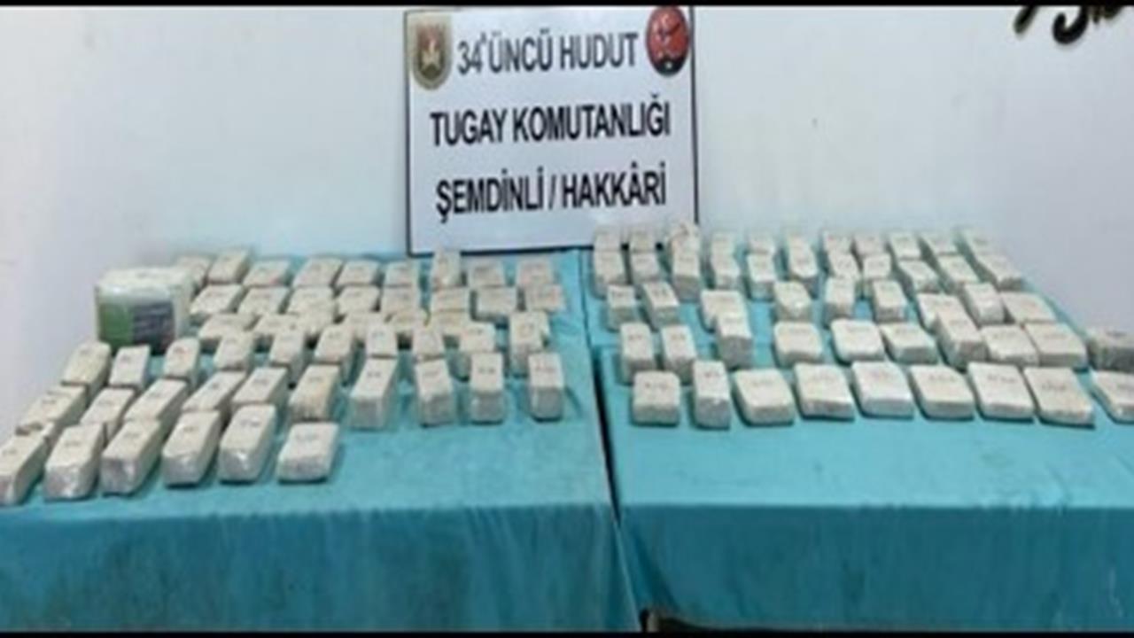 Van ve Hakkari Hudut Birlikleri 102 Bin 429 Gram Uyuşturucu Madde Yakaladı