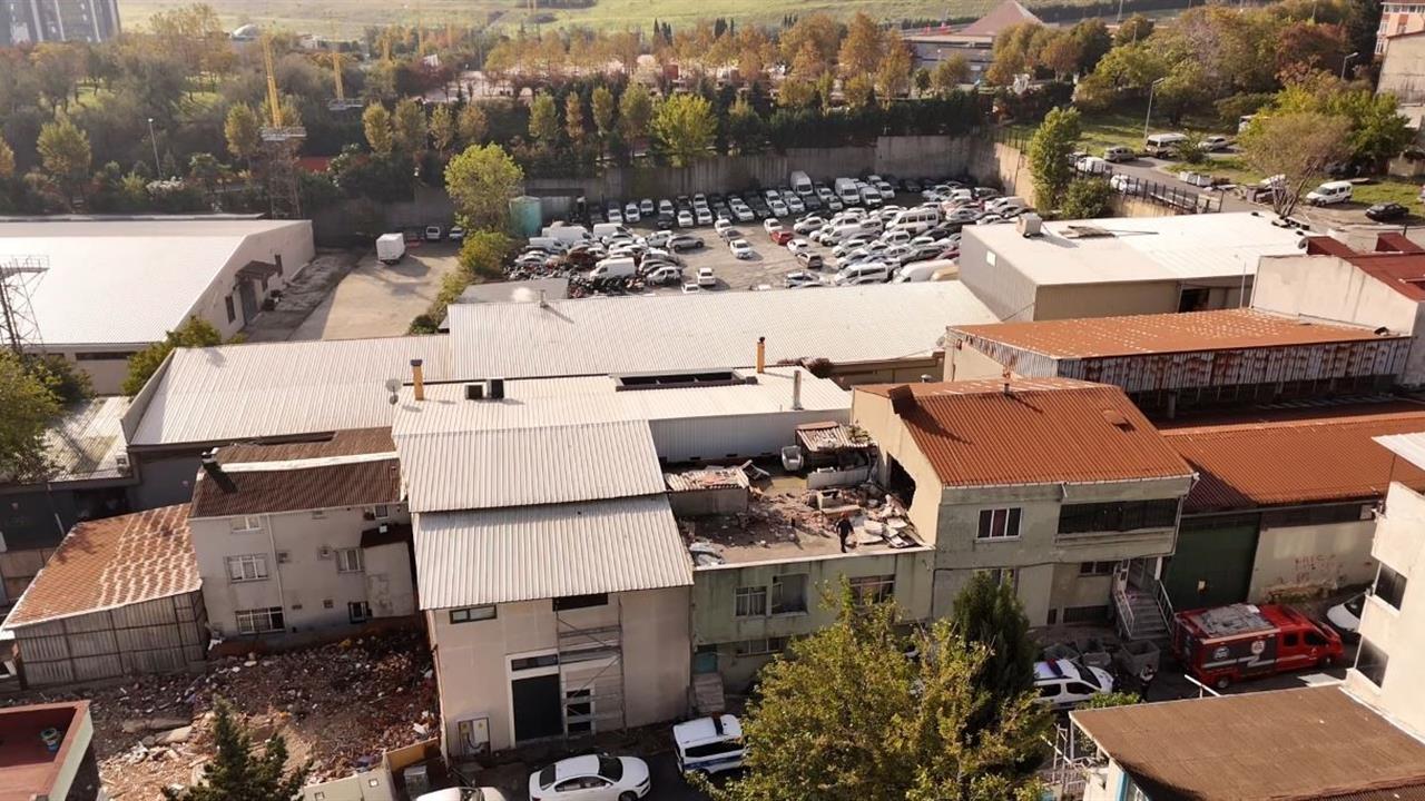 Küçükçekmece'de Makarna İmalathanesinde Gerçekleşen Patlamada İki Kişi Yaralandı