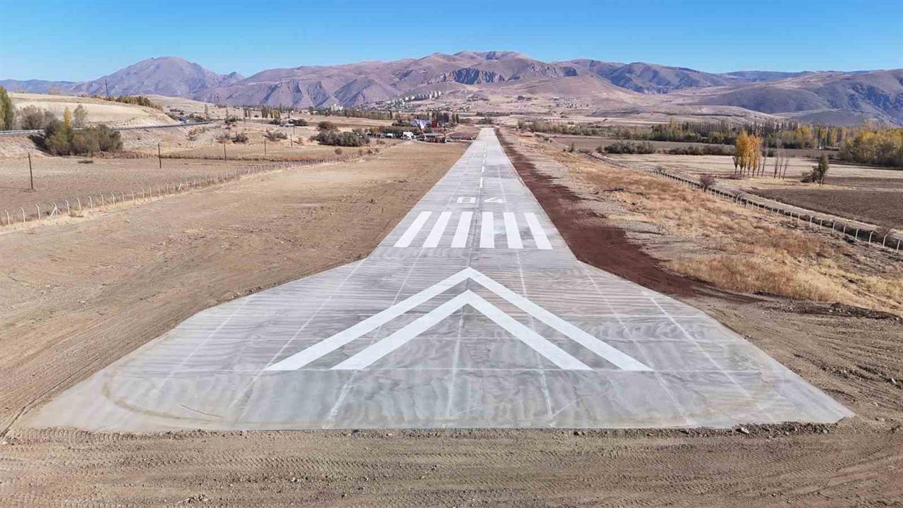 Sivas Divriği'de Nuri Demirağ'ın Mirası Olan Havaalanı 84 Yıl Sonra Hizmete Girdi