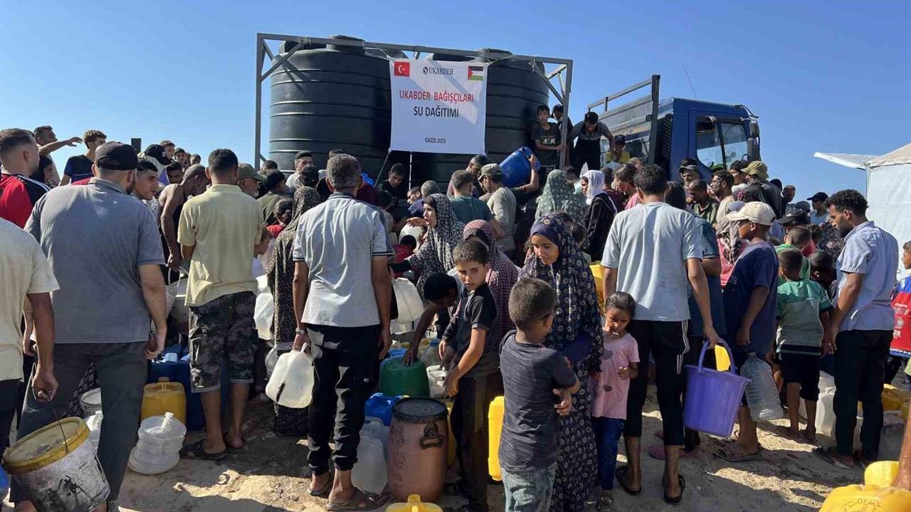 İstanbul'da Türk Gönüllüler, Gazze'deki İnsani Yardım Çalışmalarına Destek Veriyor