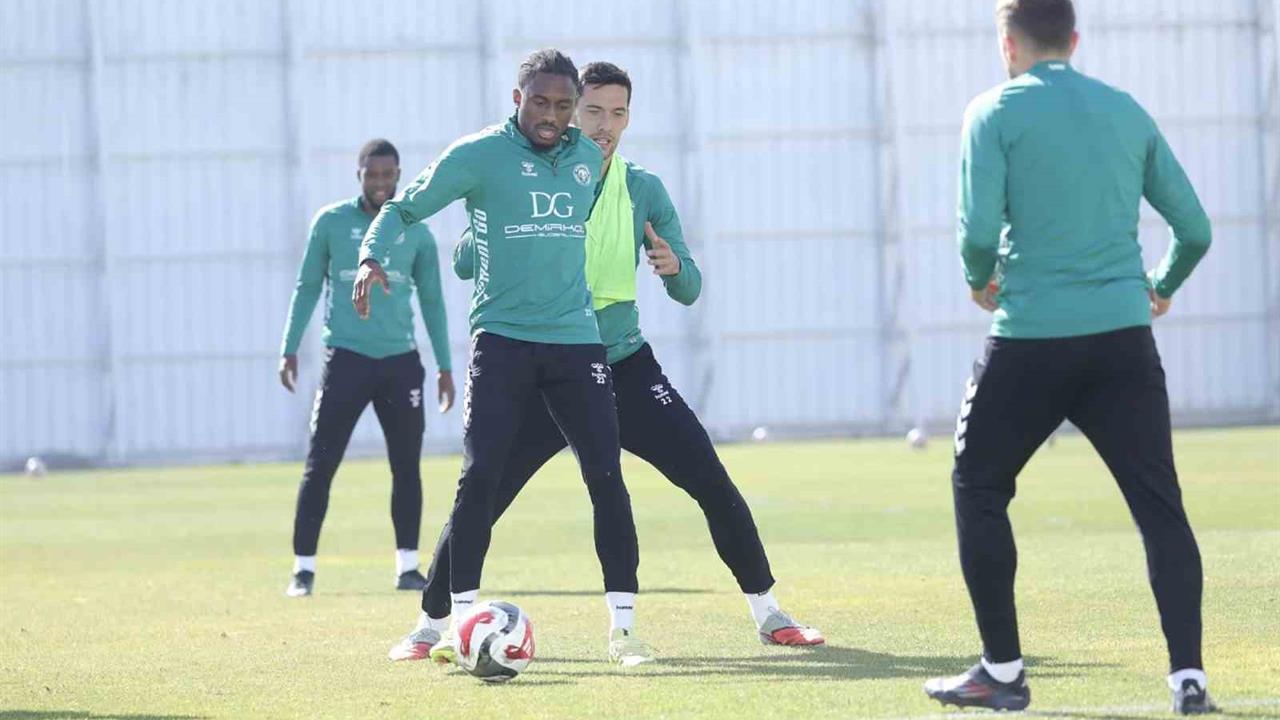 Konyaspor, Samsunspor ile Oynayacağı Maçın Hazırlıklarını Sürdürüyor