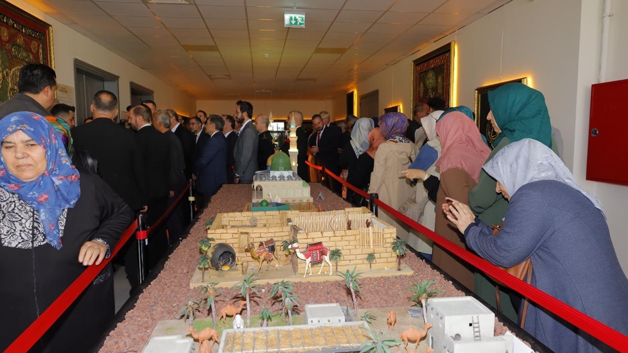 Denizli'de Dört Gün Sürecek Mukaddes Emanetler Sergisi İlgiyi Üzerine Çekti