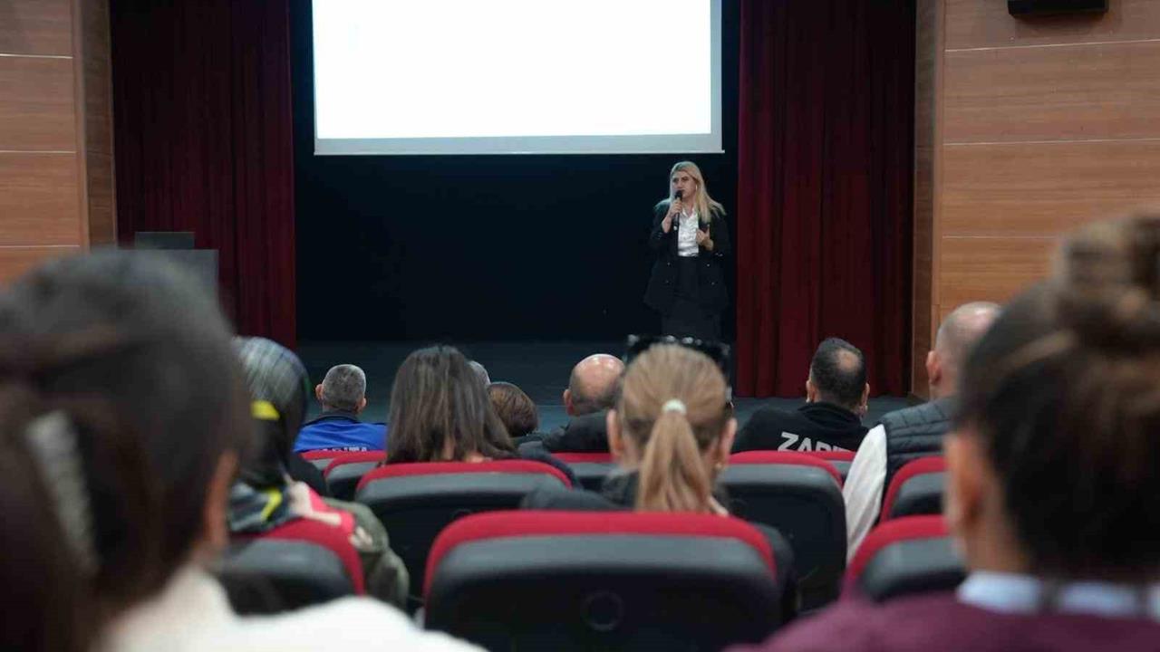 Düzce'de Doğru İletişim Teknikleri ve Stres Yönetimi Eğitimi Gerçekleştirildi