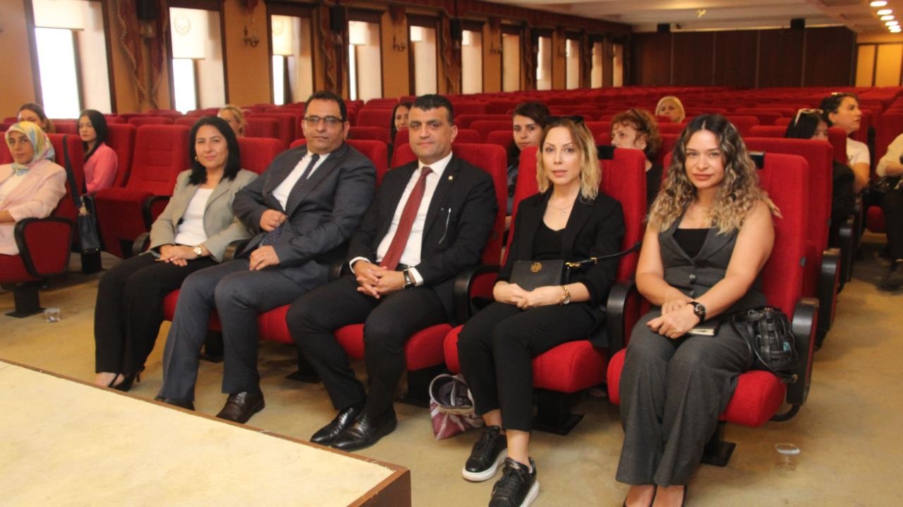 Mersin Barosu Avukatlarına ve Personellerine "Meme ve Rahim Ağzı Kanseri Farkındalık Eğitimi" Verildi