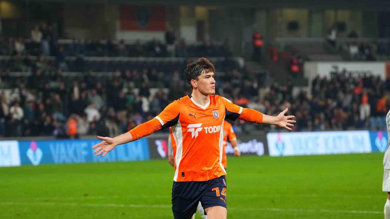 İstanbul Başakşehir'de Eldor Shomurodov, Kocaelispor Maçında Gol Attı