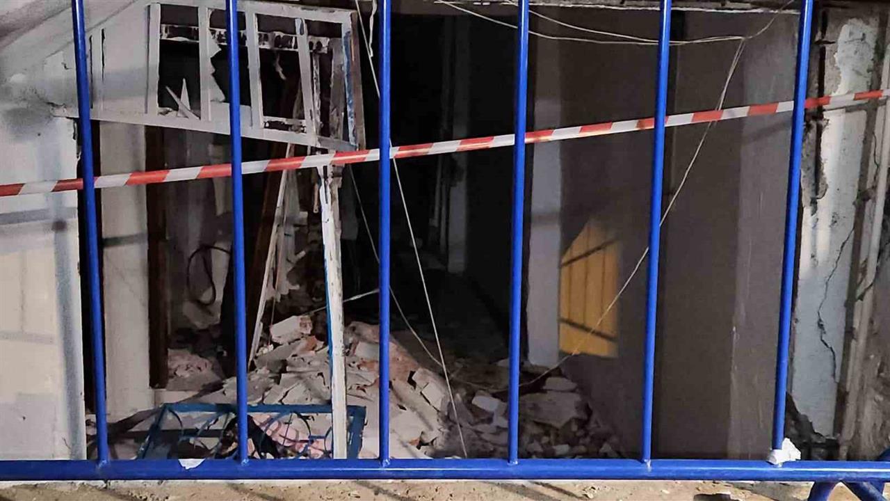 İstanbul Bağcılar'da Bodrum Katında Mutfak Tüpü Patlaması Sonucu 3 Kişi Yaralandı