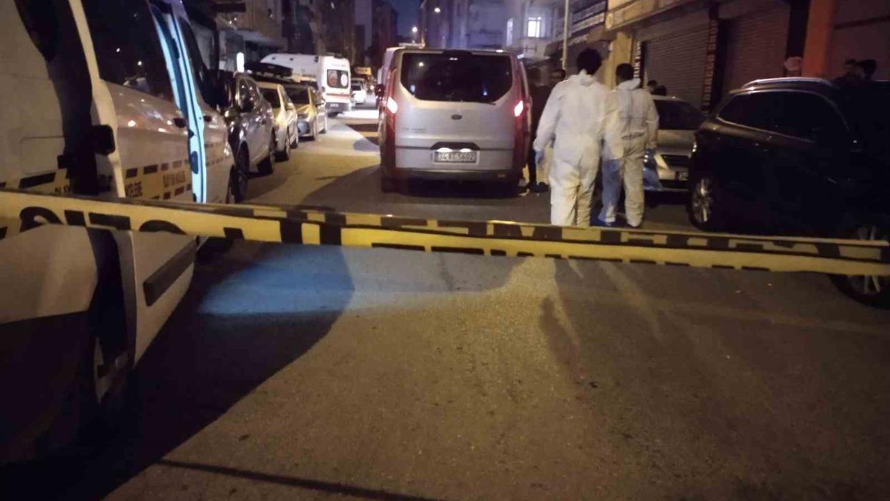 Ümraniye'de Psikolojik Sorunları Olan Adam, Oğlunu ve Kardeşini Öldürdü