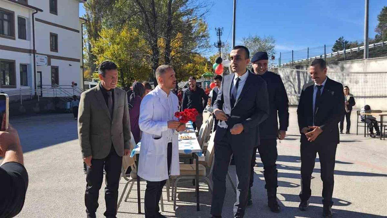 Bolu Mudurnu'da Öğrenciler Tarafından Filistin İçin Anlamlı Etkinlik Düzenlendi