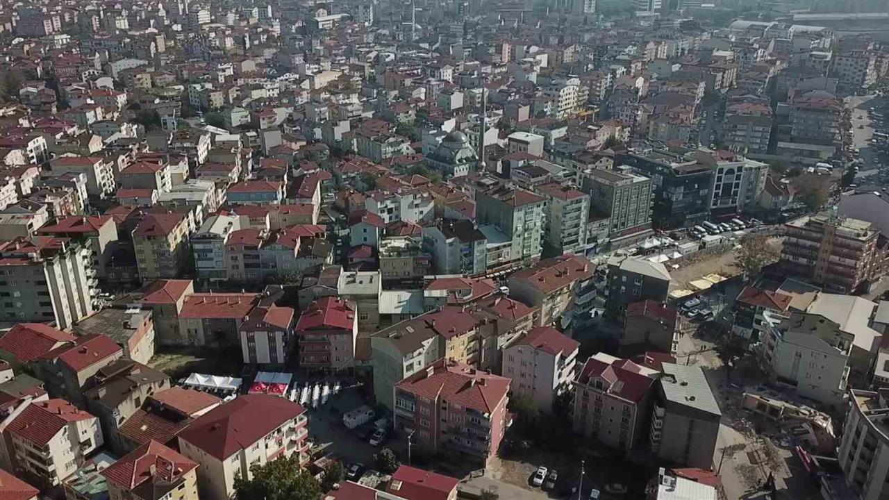 Kocaeli Gebze'de Yaşanan Bina Çökmesi Sonrası Riskli Alan İnceleniyor
