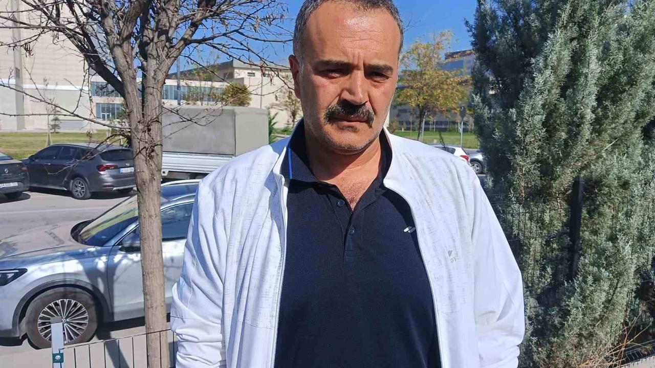 Ankara'da İş Yerinde Köpeğin Saldırısına Uğrayan Adam Ağır Yaralandı