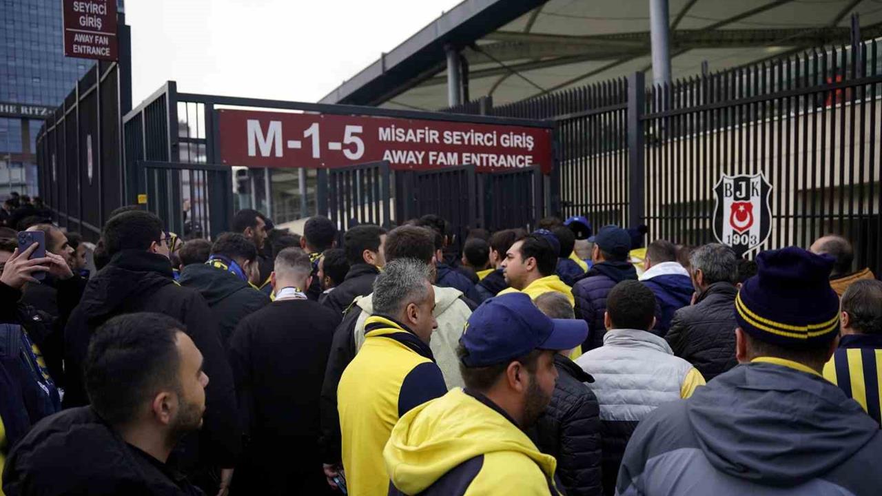 İstanbul'da Fenerbahçe ve Beşiktaş Maçı İçin Taraftarlara Önemli Duyuru
