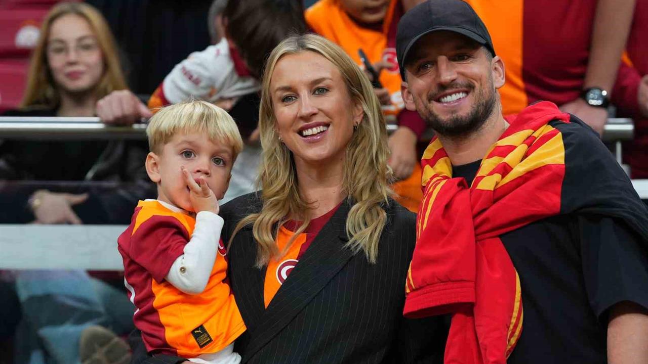 İstanbul RAMS Park'ta Dries Mertens ve Ailesi Görüntülendi