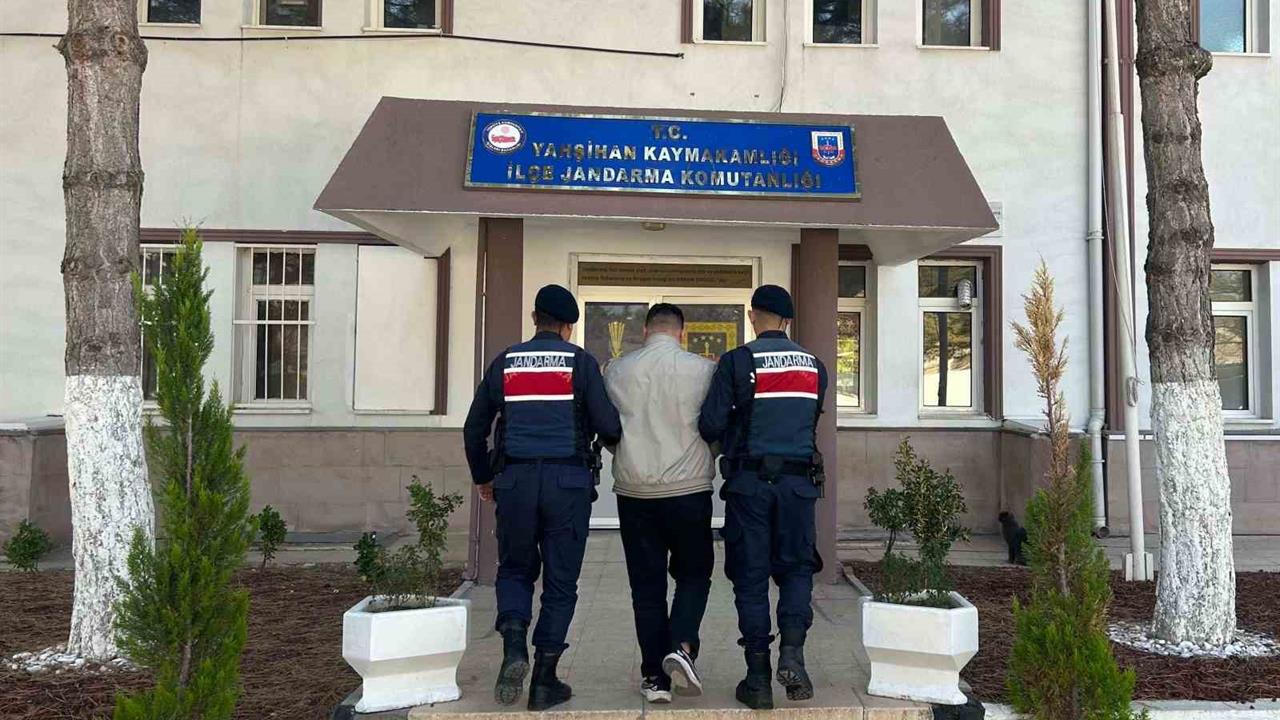 Kırıkkale Merkez'de 7 Yıl 6 Ay Hapis Cezası Olan Firari Yakalandı