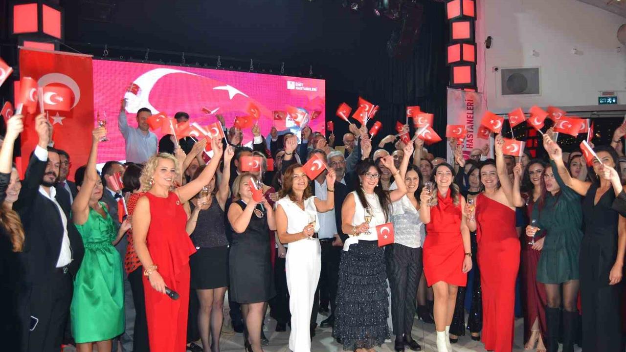 Eskişehir Özel Ümit Hastaneleri, Cumhuriyet’in 102. yılını coşkuyla kutladı