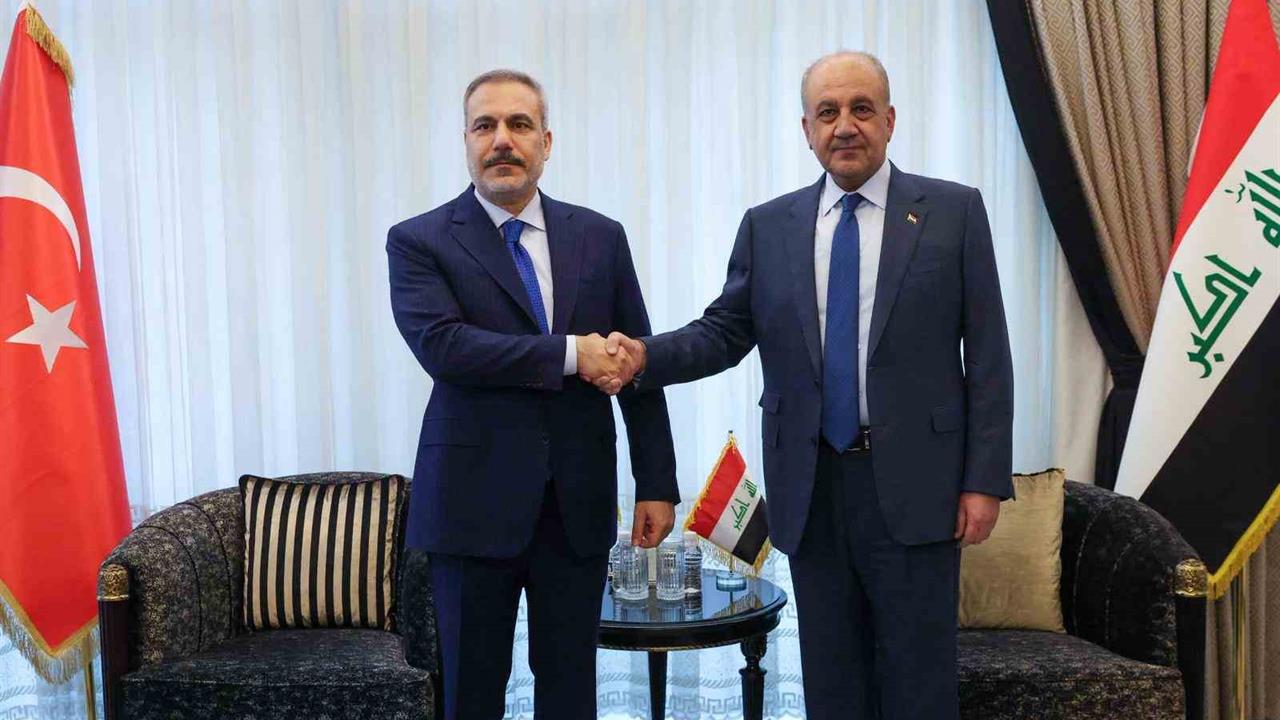 Dışişleri Bakanı Hakan Fidan, Bağdat'ta Irak Savunma Bakanı ile Görüştü