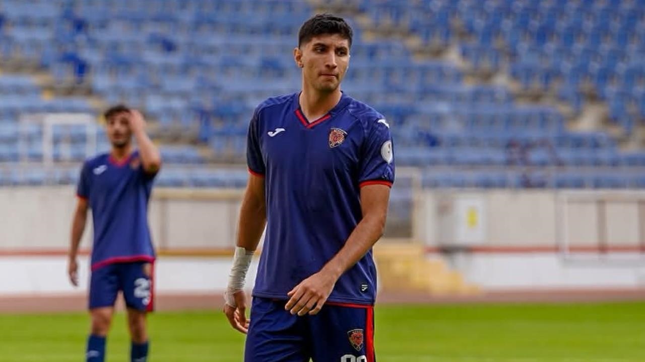 Yeni Mersin İdman Yurdu'nda Omuz Köprücük Kemiği Kırılan Berk Can Yıldızlı'nın Tedavisine Başlandı