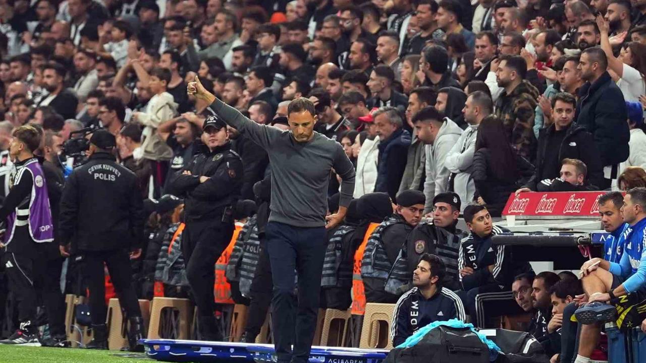 İstanbul'da Fenerbahçe, Beşiktaş'ı 3-2 Yenerek Galip Geldi