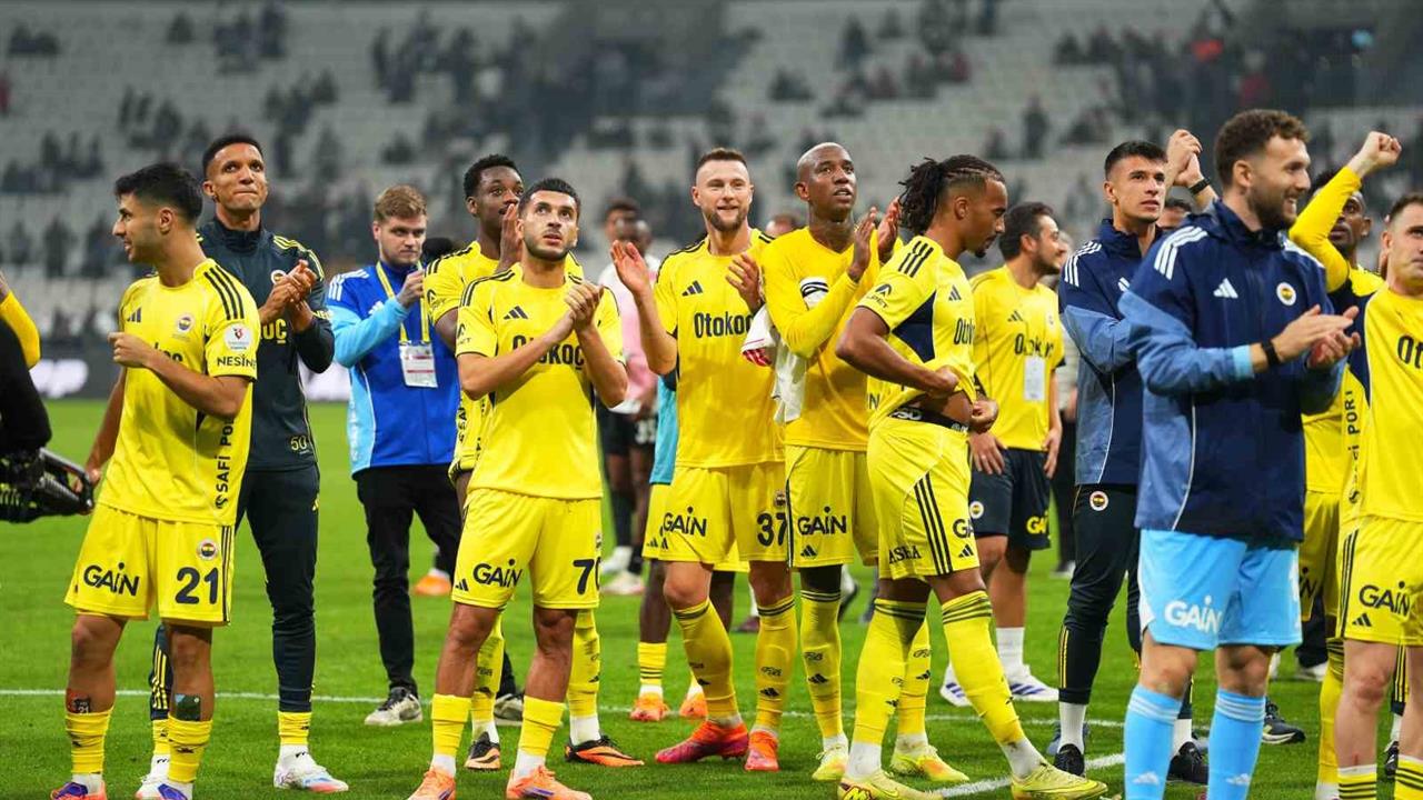 Fenerbahçe, İstanbul Beşiktaş'ı 3-2 Yenerek 2 Maç Sonra Galip Geldi