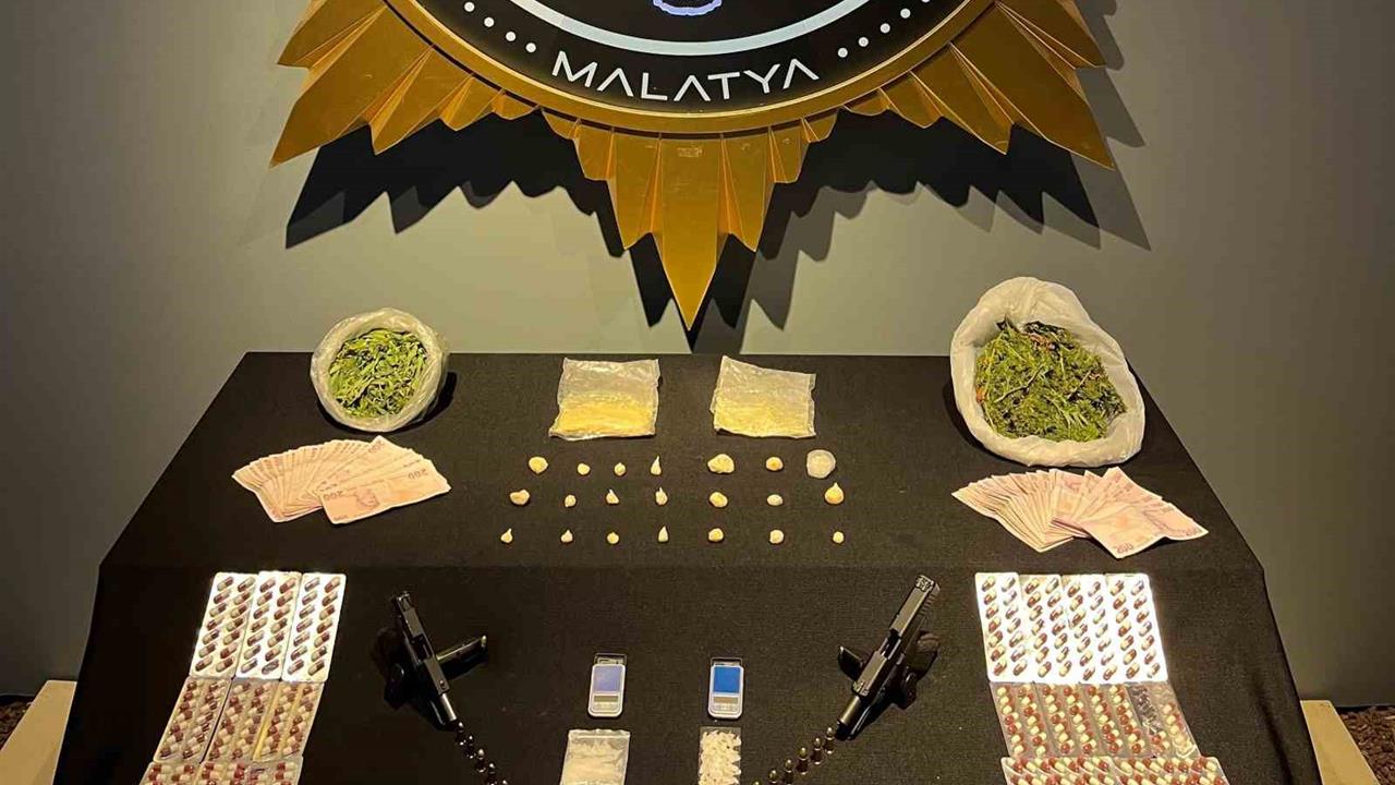 Malatya'da Sokak Satıcılarına Yönelik Operasyonlarda 47 Kişi Tutuklandı