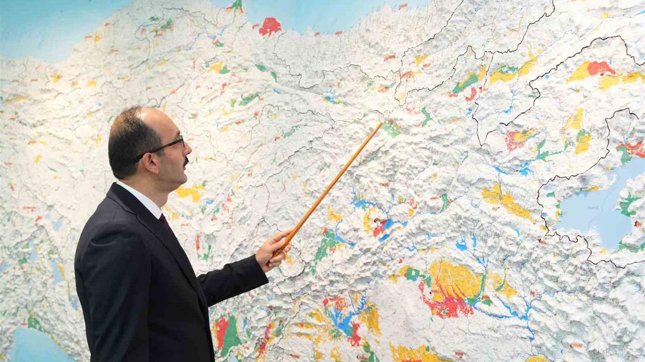 Erzincan Kemah'ta Çiftçilere 56 Milyon Liralık Su Desteği Sağlanıyor