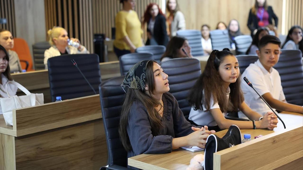 Didim'de Çocuk Meclisi Toplantısı, Çocukların Katılımıyla Gerçekleşti