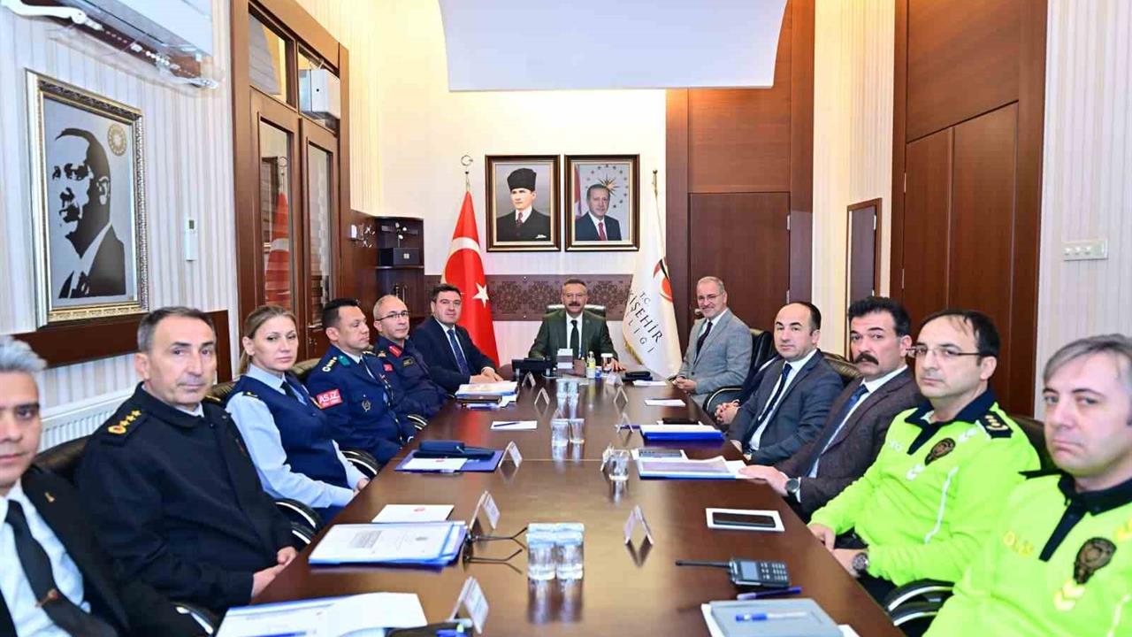 Eskişehir'de İl Güvenlik ve Asayiş Koordinasyon Toplantısı Gerçekleştirildi