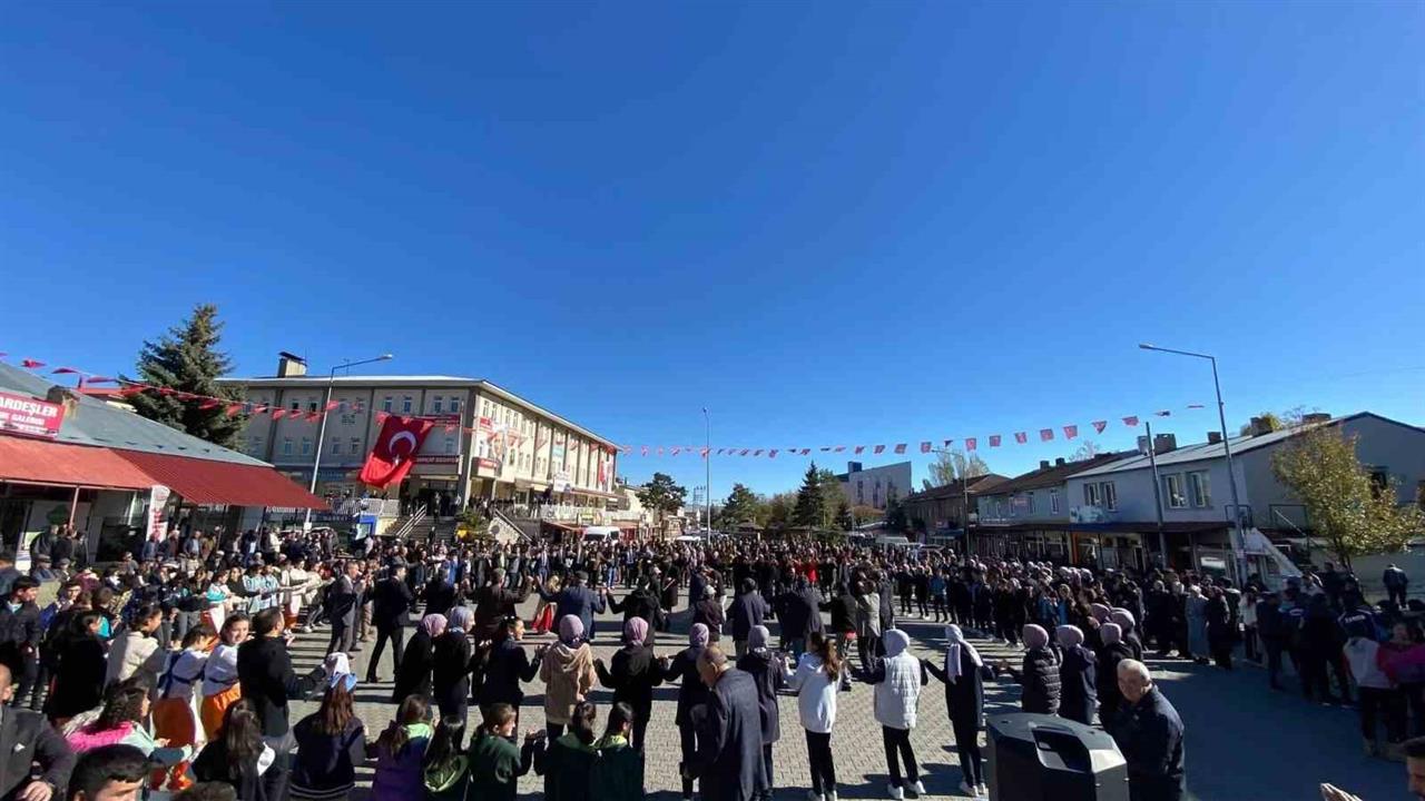 Kars Arpaçay'da Düşman İşgalinden Kurtuluşun 105. Yılı Coşkuyla Anıldı