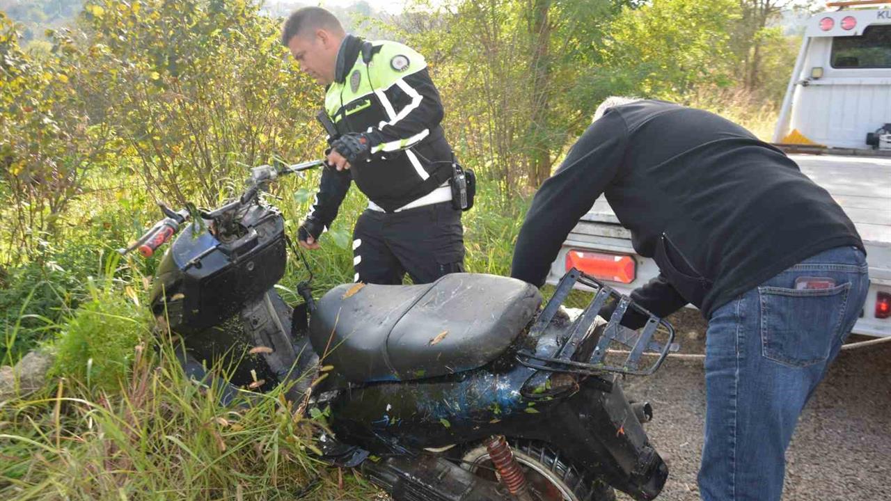 Ordu Ünye'de Dere Yatağında Terk Edilmiş Motosiklet Ekipleri Harekete Geçirdi