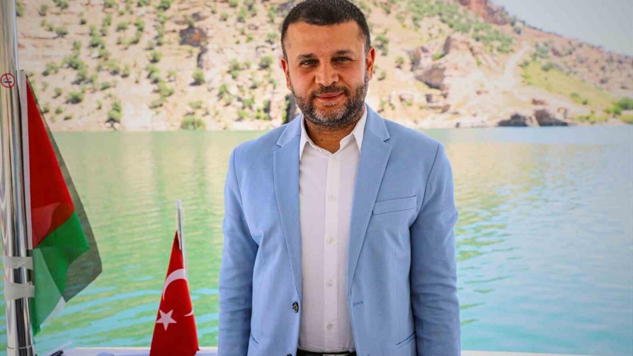 Diyarbakır Eğil'de Üniversite Öğrencilerine Eğitim Bursu Desteği Sağlanıyor