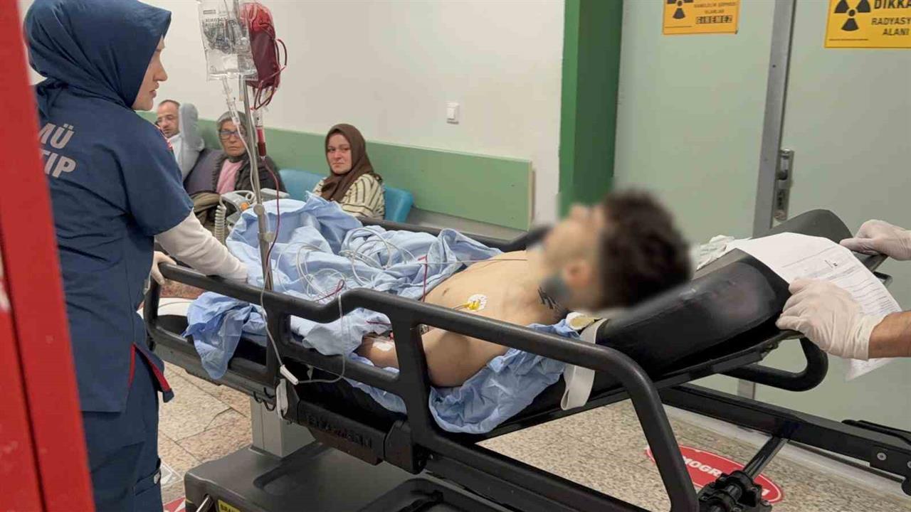 Samsun İlkadım'da Cezaevi Ziyaretinden Dönen Genç Bıçakla Yaralandı