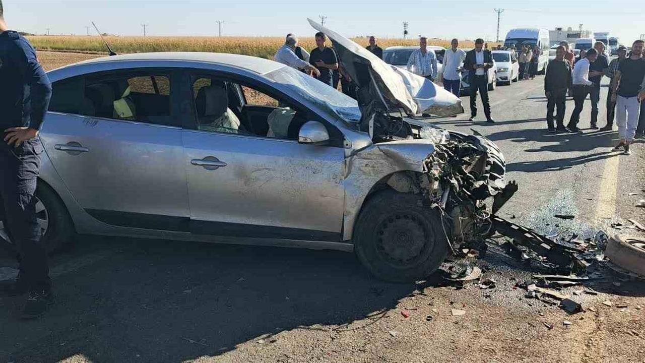 Mardin Kızıltepe'de İki Otomobilin Çarpışması Sonucu 6 Kişi Yaralandı