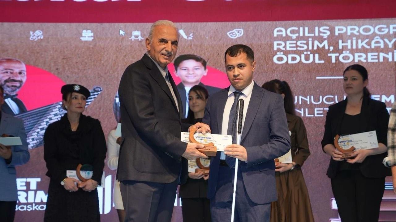 Eskişehir'de Bir Öğretmenin Hikayesi 848 Eser Arasında Seçildi