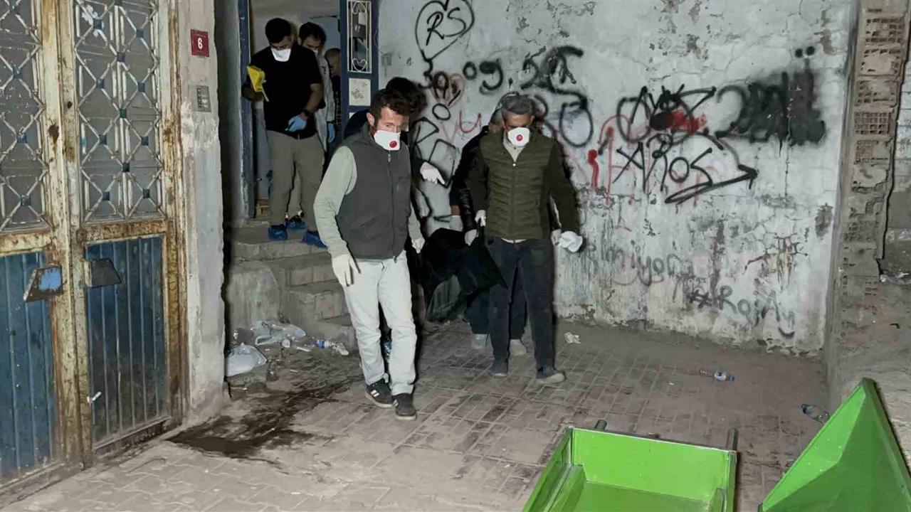 Adıyaman Merkez'de Yalnız Yaşayan 69 Yaşındaki Adam Evinde Ölü Bulundu