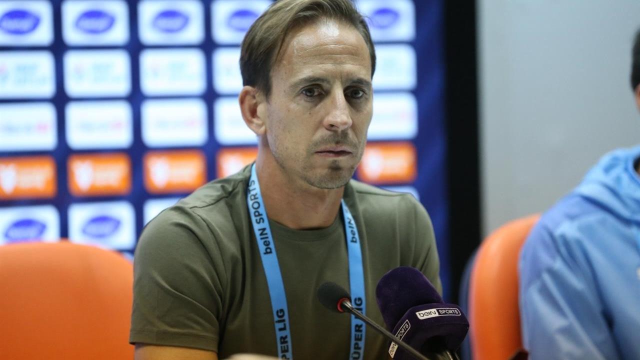 Antalya'da Joao Pereira, Oynayacakları Maçlar Hakkında Bilgi Verdi