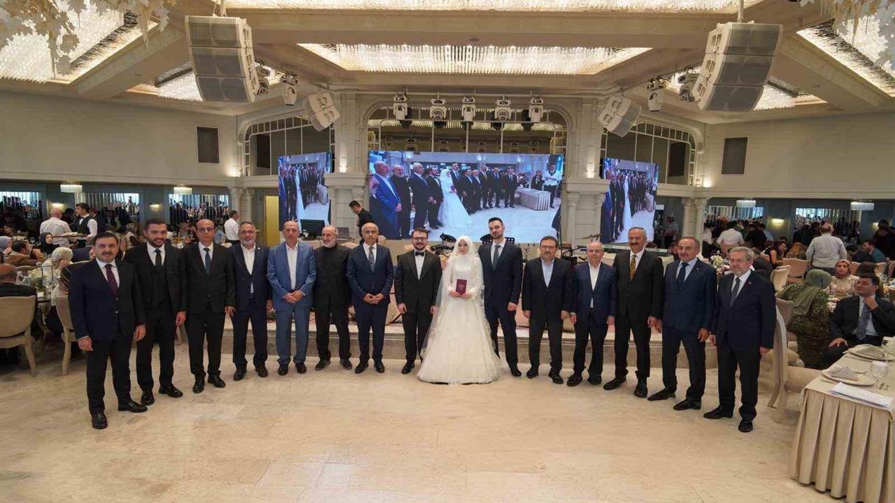 Erzurum'da Prof. Dr. Ali Fuat Atmaca'nın Oğlu Yusuf Cihan'ın Düğün Töreni Gerçekleşti