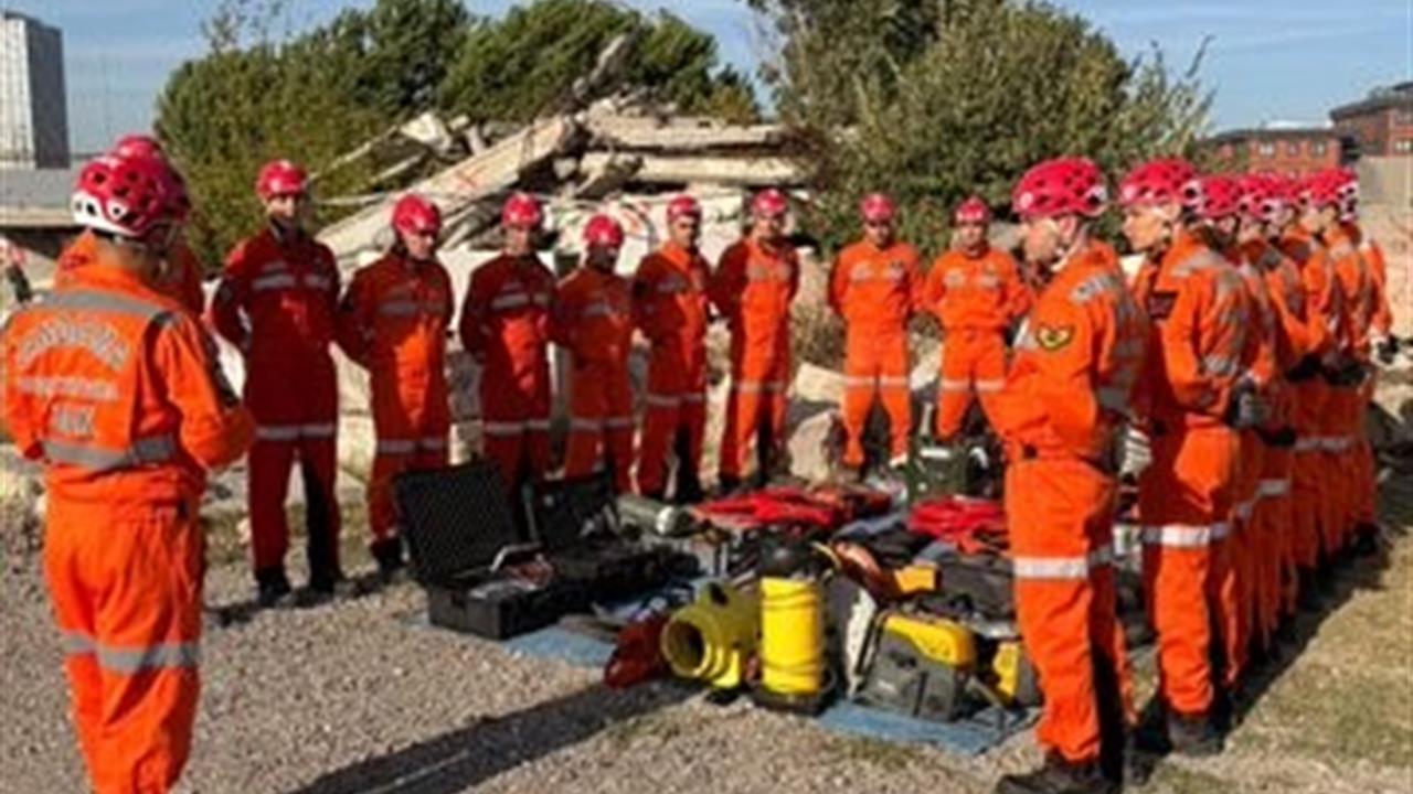 Bursa'da Jandarma Arama Kurtarma (JAK) Timleri Eğitimlerine Aralıksız Devam Ediyor