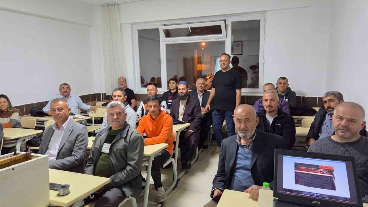 Niğde Halk Eğitimi Merkezi tarafından düzenlenen Arıcılık Kursu ile Sürdürülebilir Üretim Amaçlanıyor
