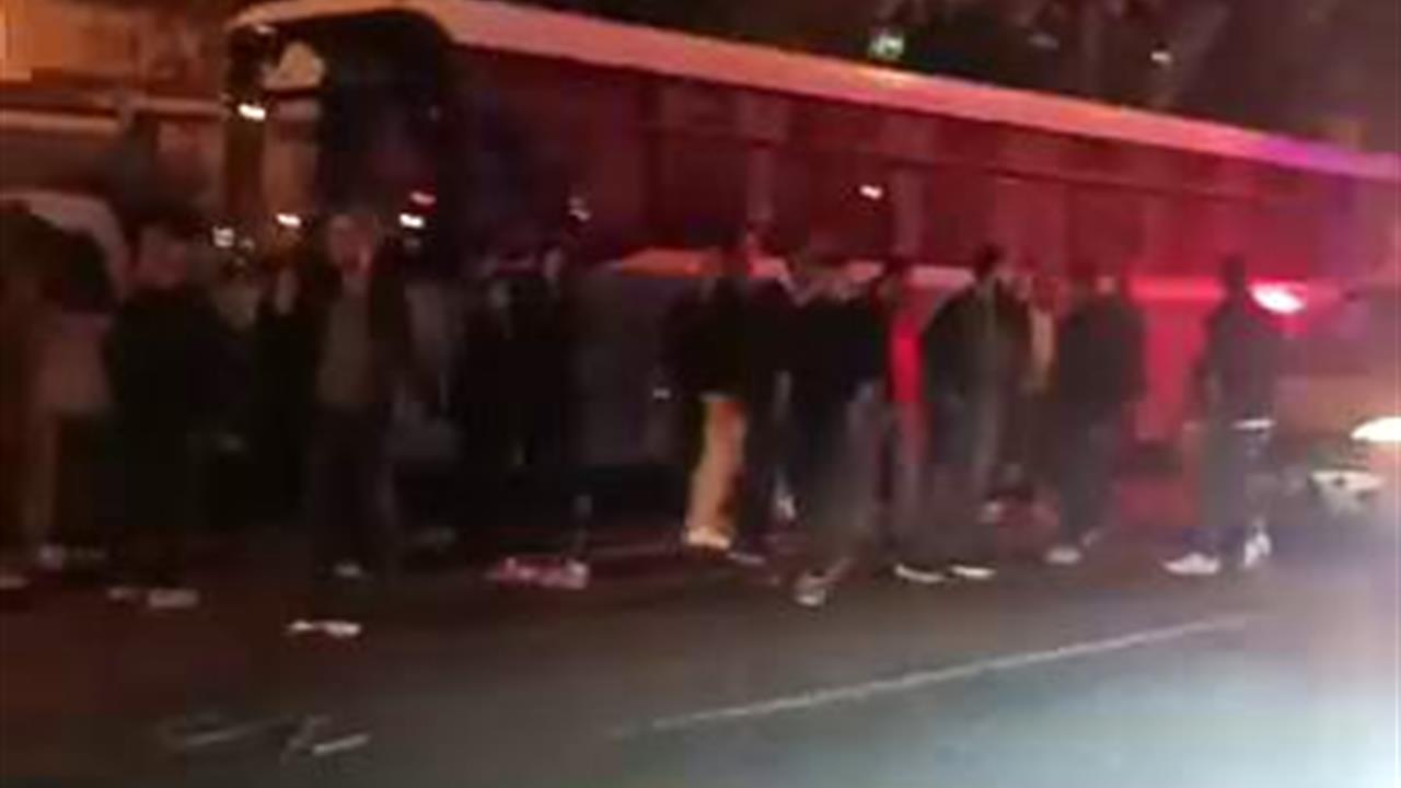 Diyarbakır Bağlar'da Yaya Olarak Yolun Karşısına Geçen Kişi Aracın Çarpmasıyla Yaralandı