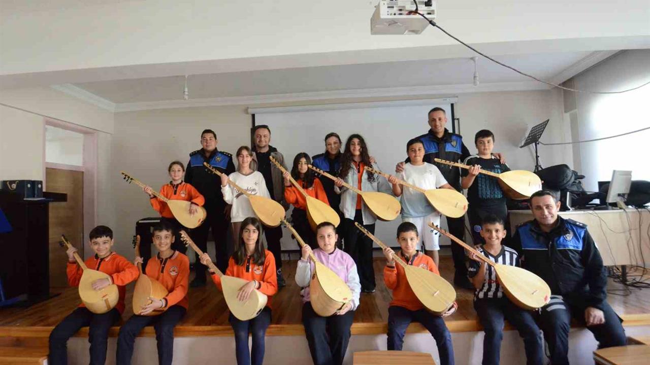 Tunceli Merkez'de Öğrencilere Yönelik Kurslar ve Piknik Düzenlendi