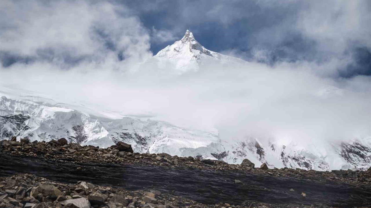 Nepal Yalung Ri Dağı'nda 7 Dağcı Hayatını Kaybetti