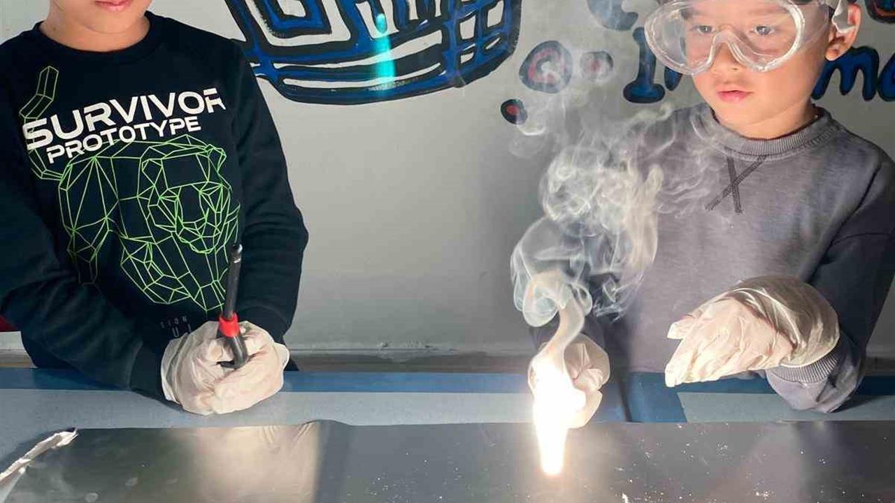 Muğla Menteşe'de Çocuklar İçin Fen Bilimleri Atölyesi Düzenlendi