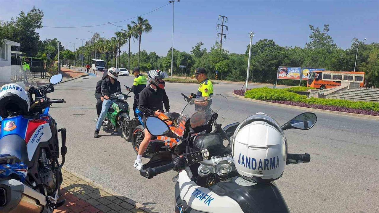 Antalya İl Jandarma Komutanlığı Motosiklet Denetimi Gerçekleştirdi